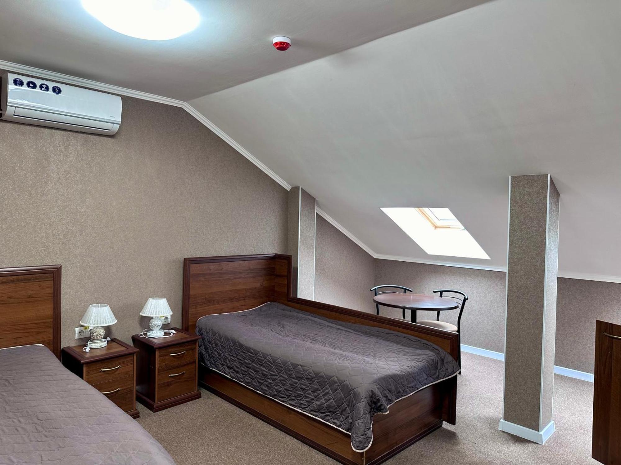 Hotel Korona Кропивницкий Экстерьер фото
